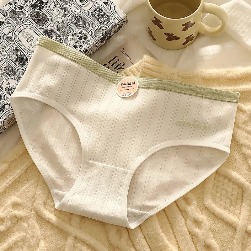 Women's simple mid-rise cotton panties